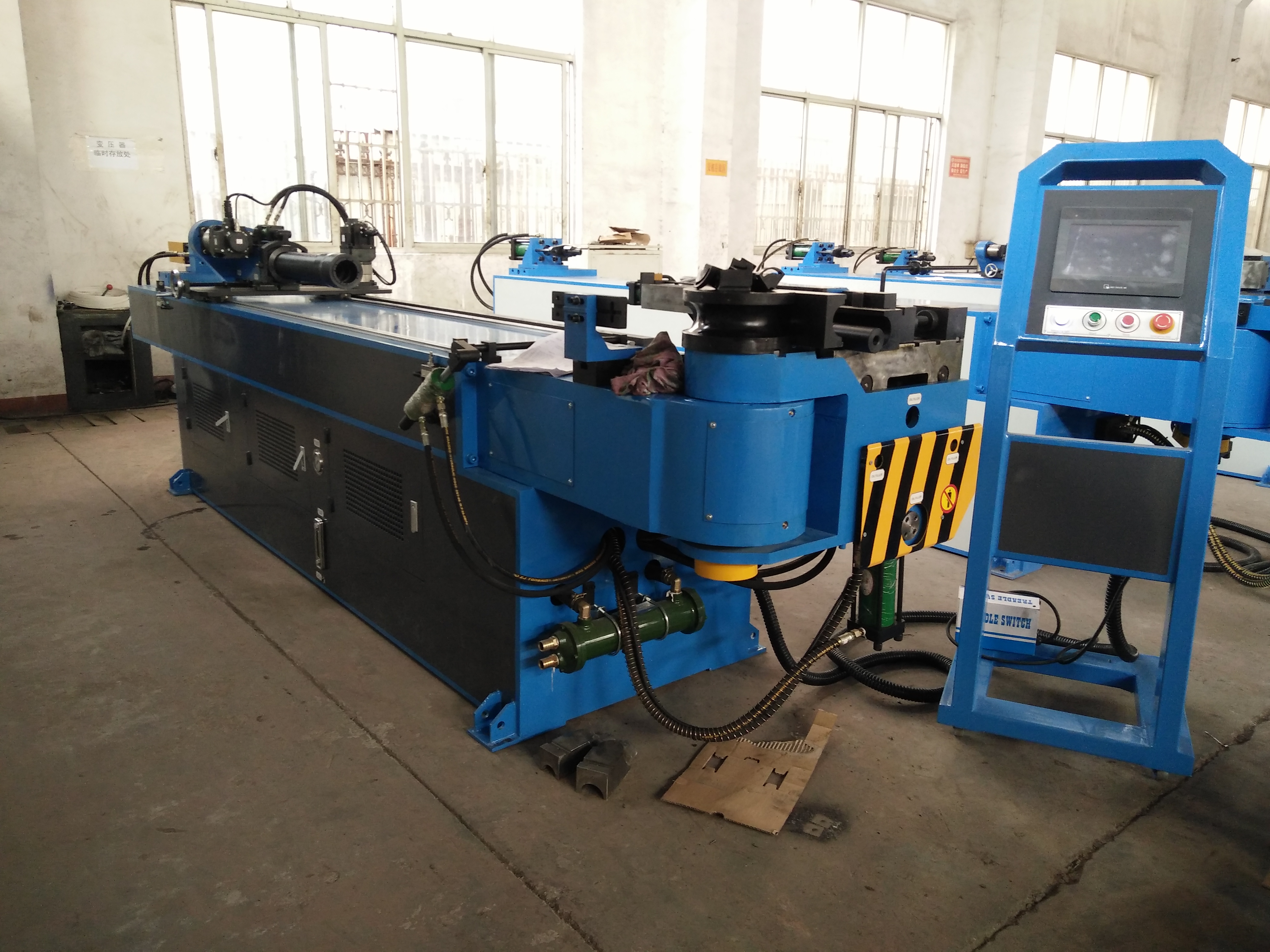 dobrador de tubo cnc