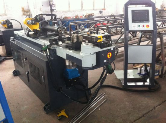 Parâmetro técnico e configuração para máquina dobradeira automática de tubos GM-Sb-28CNC