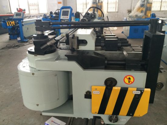 Máquina curvadora de tubos CNC da empresa sino-italiana GM-76CNC-2A-1s